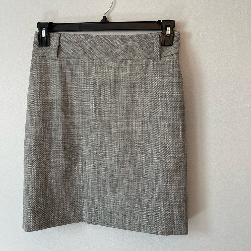 Banana Republic Stretch Pencil Skirt Light Gray Career Work Date
